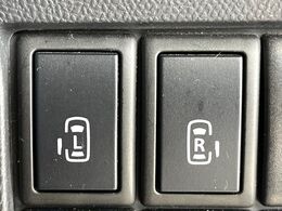 【両側パワースライドドア】スマートキーや運転席のスイッチで後席両側スライドドアの開閉が可能♪電動だから力を入れてドアを開ける必要が無く、小さなお子様でも簡単に開け閉めでき快適です♪