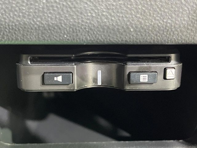 【ETC】高速道路の料金所をストレスなく通過！話題のスポットやサービスエリアに多い「スマートIC」利用時は必須のアイテムです。当店でセットアップを実施、ご納車当日からすぐにご利用いただけます！