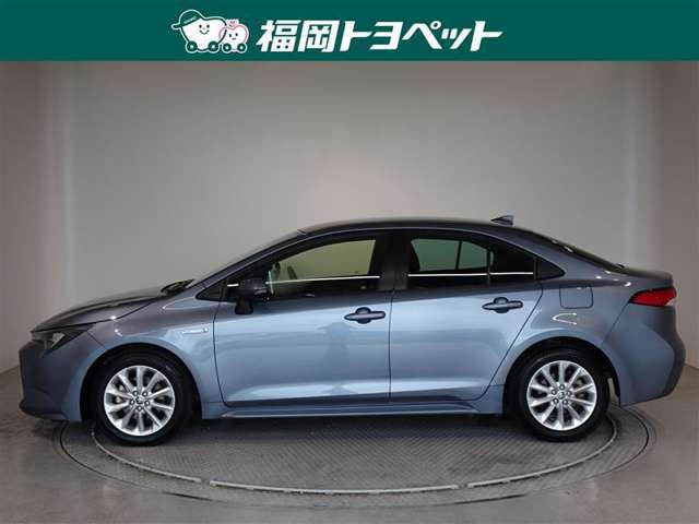 トヨタの人気カローラシリーズ、カローラセダンハイブリッド　Sが入荷しました。