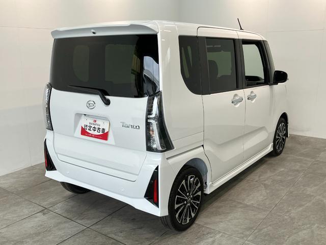 お客様にぴったりなおクルマをお選びいただけますように様々な展示車をご用意致しております！ダイハツの軽自動車だけではなく、他メーカー車やコンパクトカー・ミニバンなども数多く取り揃えております！