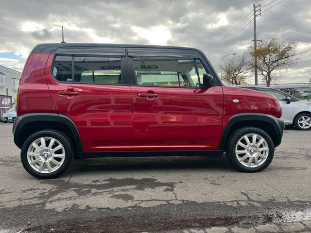 愛車館は本店と伏古インター店と千歳市ちとせモール店の3店舗で営業しております。幅広くお客様にご支持頂きまして今年で創業25年目となります。「安心と信頼」をモットーに良質なお車をご提供致します☆