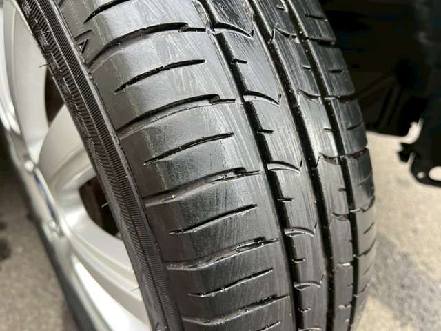 タイヤの溝もしっかりと残っています！
