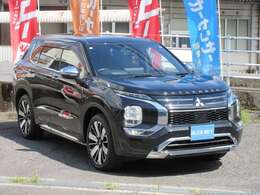 グレードはアウトランダーPHEVの頂点、Pエグゼクティブパッケージ！見逃せません！！