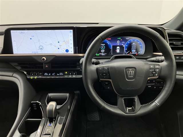 【革巻きステアリング】高級感があり、使うほど手に馴染みます♪