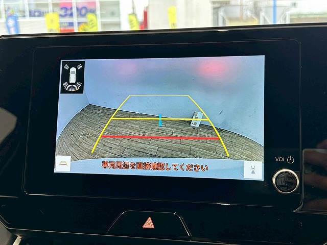 「フルカラーバックモニター」を装備で駐車が苦手な方でも安心です。