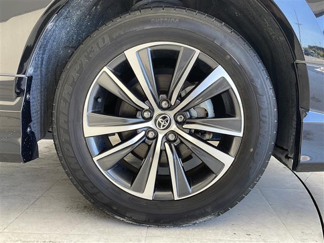 【タイヤ・ホイール】足回りもかっこよく決まってます！社外のアルミやスタッドレスタイヤも取り扱いございます！！ドレスアップもカスタマイズもお任せください！！