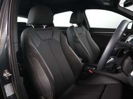 認定中古車ならではの、高品質な車両をご用意しております。遠方のお客様もお気軽にお問い合わせください。