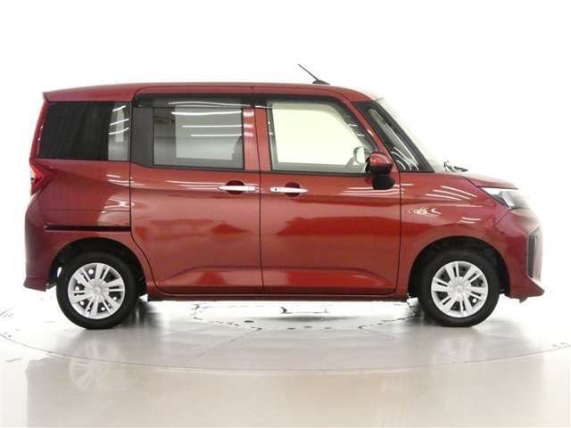 荷物をたっぷり載せて広々ドライビング♪夏でも冬でも、アウトドアやショッピングを思い切り楽しみましょう！