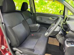 「この車の写真をもっと見たい」「状態が気になる」「この装備はついている？」どんな小さな疑問でもお気軽にお問い合わせください！