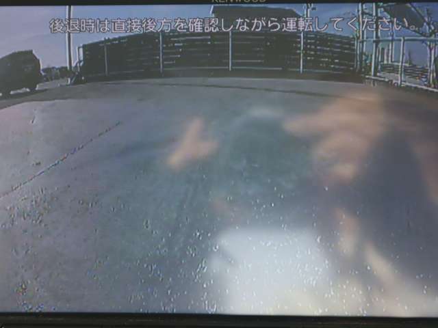 フロントカメラも付いています。