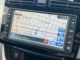 純正ナビが装備されております♪画面もクリアで運転中も確認しやすいです♪フルワンセグTVの視聴もお楽しみ頂けます♪USB＆AUX接続も可能ですのでスマホなどからお好きな音楽をたくさん聴いていただけます♪