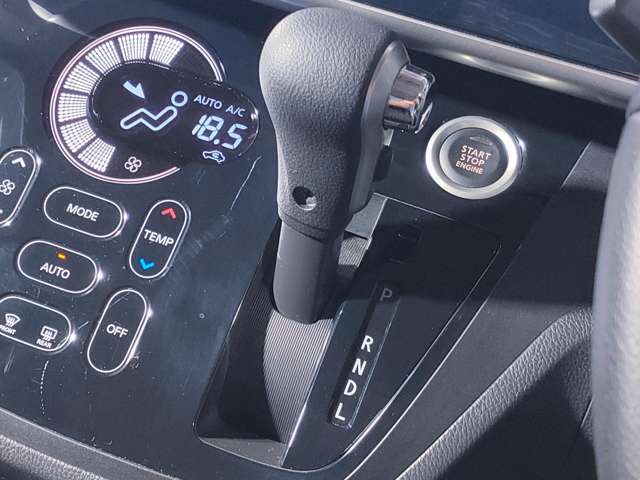 装備充実☆禁煙車☆電動スライドドア☆アラウンドビューカメラ☆スマートキー☆ETC☆フルセグナビ☆Bluetooth☆