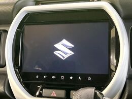 【純正9型ナビ】人気の純正ナビを装備。オーディオ機能も充実しており、Bluetooth接続すればお持ちのスマホやMP3プレイヤーの音楽を再生可能！毎日の運転がさらに楽しくなります！！
