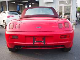 輸入車、国産車どちらも扱っております。