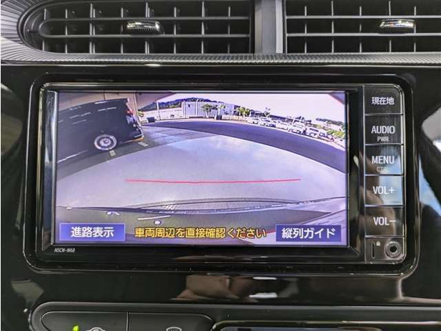 駐車が苦手な方にも安心なバックモニター付き