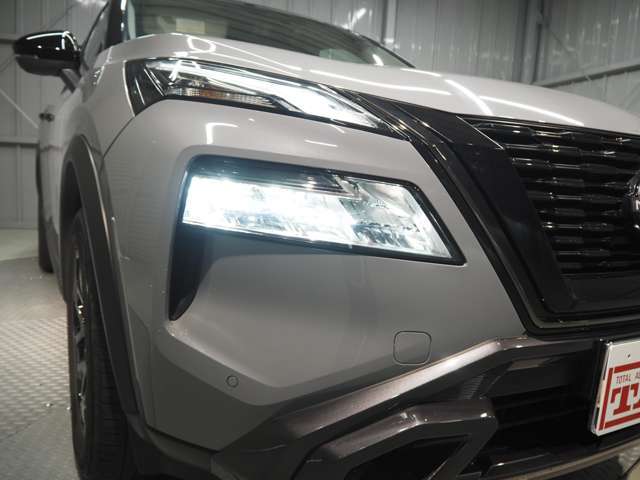 ☆LEDヘッドライト☆　視認性がとても高く、長寿命が特徴です♪