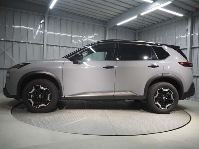 ☆県外登録費用は全国一律料金☆　軽自動車1万円、普通車2.5万円となります☆　陸送費用はお住まいの場所により異なりますのでお気軽にお問合せ下さい。