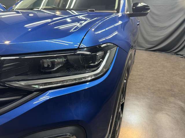 ヘッドライトもクリアで良い状態です。