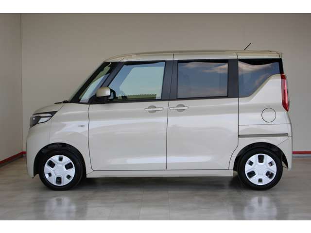 最長10年10万km特別保証延長対象車！初年度登録から最長10年または10万km走行のいずれか早いほうまで、無料で特別保証部品の修理を致しますので、乗ってから安心！明細はスタッフまでお問い合わせ下さい。