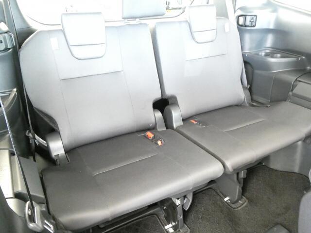 3列目シートもゆったり座る事ができます♪