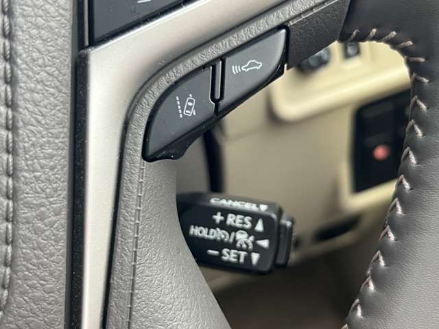 【運転席操作部】快適なドライブを楽しむための機能が装備されています！運転席から触れるので、使いやすいです！除菌プランいれていただくと、さらに清潔で安心していただけます！