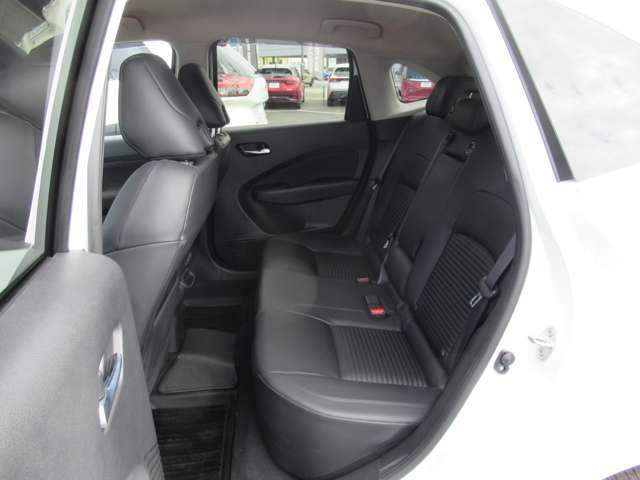 後部座席の方も快適です。