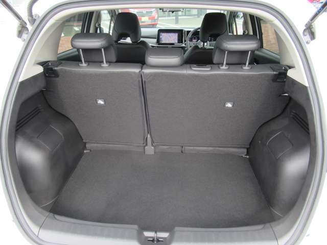 開口部は広く荷物の積み下ろしも便利です