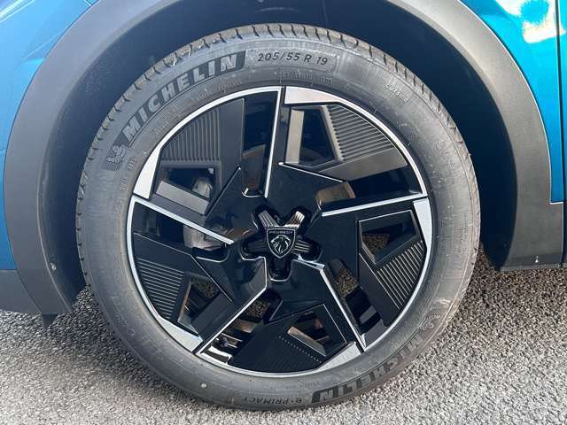 正規ディーラーならではの高品質なお車、高水準のサービスをご提供致します！