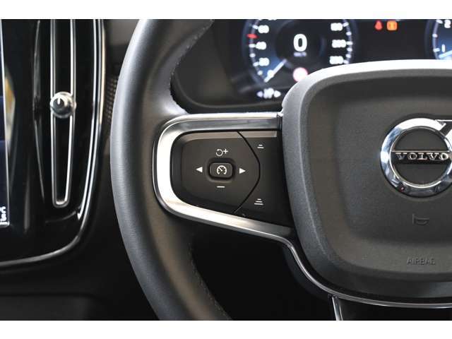 詳細お問い合わせは、VOLVO　CAR 姫路まで。079-292-5481