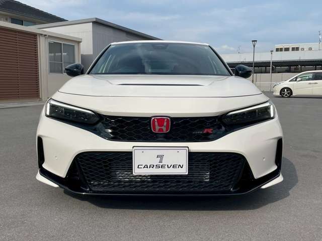 《最新入庫車両》☆カーセブンは全車ユーザー買取車！余分な中間マージンは発生しないので厳選良質車を魅力的な価格にてご提供いたします。お問合せはお早めに！《フリーダイヤル》0120-072-101