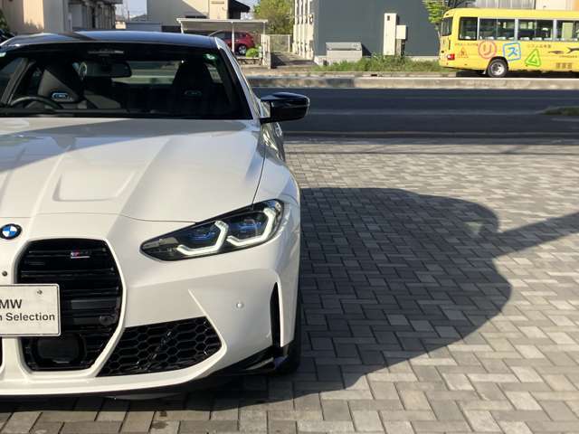 このお車は【浦和美園支店】に展示中です！ご来場、お問い合わせをスタッフ一同お待ちしております。＜住所＞埼玉県さいたま市緑区美園6-11-1　＜TEL＞048-812-2525