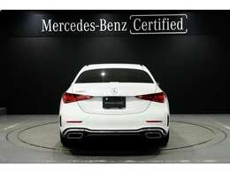 メルセデスの認定中古車『サーティファイドカー』は、日本全国に張り巡らされたメルセデス・ベンツ正規サービスネットワークのサポートを受けることができます。