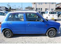 ☆男性も女性も様になるデザインです！一目見ただけで、この魅惑的なボディーが存在感を放っていることが分かって頂けると思います。