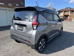 遠方納車可能です。ご自宅や勤務先などの指定先までお運びしますので遠方の方でも安心です。