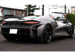 V型4.0Lツインターボ