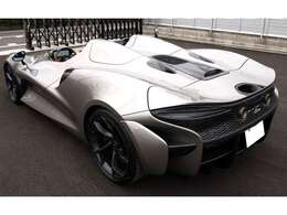 ボディカラー：Blade　Silver