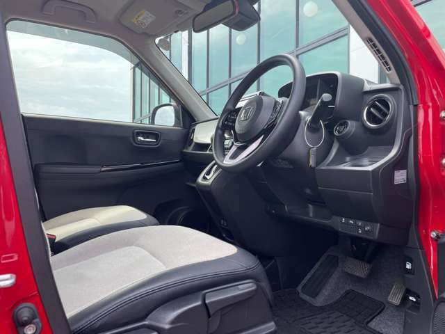 トヨタの中古車、日産の中古車、ホンダの中古車、スズキの中古車、スバルの中古車、レクサスの中古車、ダイハツの中古車、マツダの中古車、三菱の中古車、輸入車も全てガリバー高松東山崎店へお任せ下さい！