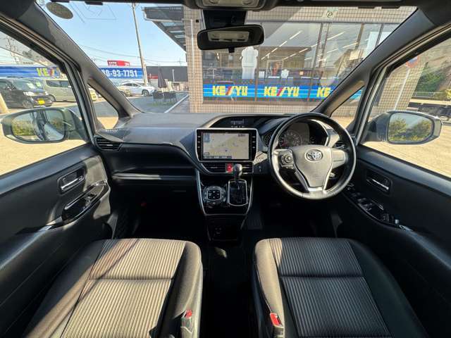 弊社の展示車は全車両に車両状態説明書を掲示しております。修復歴の有無は勿論、ドア等の外板の交換歴の有無までも表示☆口頭説明では無く書面にてお渡ししております♪