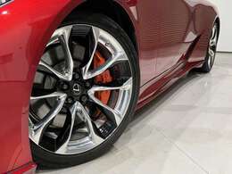 20インチアルミホイールです。