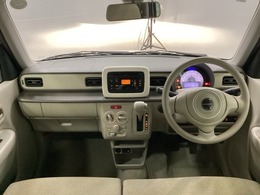 お客様に安全で快適なカーライフをお送りいただくために、中古車にも高いレベルの品質基準を設け、その基準に従って、全ての中古車について納車前整備を実施しています。