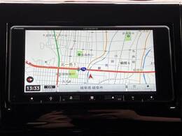 店内には最新ナビの展示ブースもございます。カロッツェリア・アルパイン・イクリプスのカーナビを取り扱っており、フリップダウンモニターの取付も可能です。