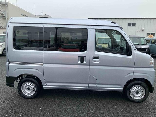 この度は数ある販売店の中から、当社の物件をご覧頂き有難うございます。これから車両のご案内をさせて頂きます。