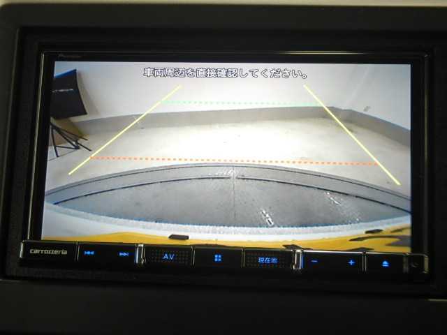 店頭には人気のフリードリンクもご用意してます！女性スタッフも多数在籍してますので、女性の方一人でもお気軽にご来店下さい！