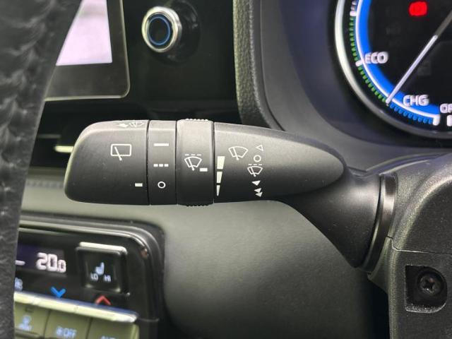 国産車から輸入車まで多様なお客様のニーズのお応えできるように、全国規模で豊富な在庫展開！車のことならWECARSへ！