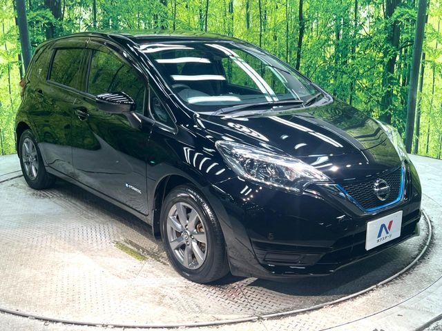 大好評のボディコーティング「弾スプラッシュコート」もご納車までに施工可能。通常のガラスコートと異なる、耐久年数6年の無機質ガラスコーティングが、ボディをキレイな状態に保ってくれます。
