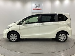 購入後も自社指定整備工場完備でお客様の愛車をしっかりサポート致します！御納車時には安全かつ安心してお乗り頂けるようホンダ専門知識を持つ整備スタッフが点検・整備・装備も説明をしてお渡ししております。