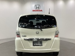 【Honda認定中古車 U-Select】　は3つの安心をお約束します。　1　Hondaのプロが整備した安心。 2　第三者機関がチェックした安心。　3　購入後もHondaが保証する安心。