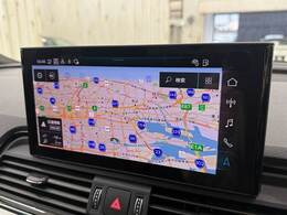 【純正メモリーナビ】です。Bluetooth等充実装備。
