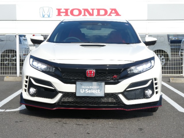 【LEDヘッドライト】ディスチャージヘッドライト（HID）と同等の明るさで、夜道や雨天走行が明るく視界良好！！　フォグランプも付いて安心なドライブを♪