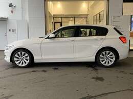 車体寸法：全長4340mm×全幅1765mm×全高1440mm（カタログ値）